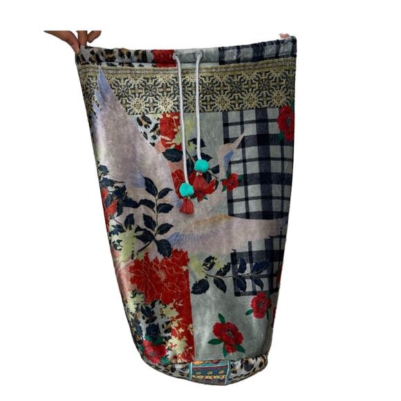 Johnny Was NWT Floral Plush Velour Drawstring Shoulder Boho Strap Tote Bag Sak - Picture 6 of 11